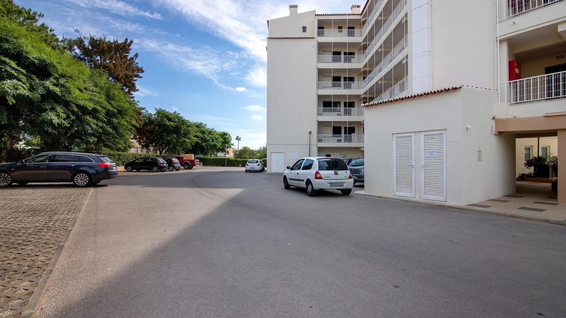 T1 Em Vilamoura - Parque Mourabel 0*,